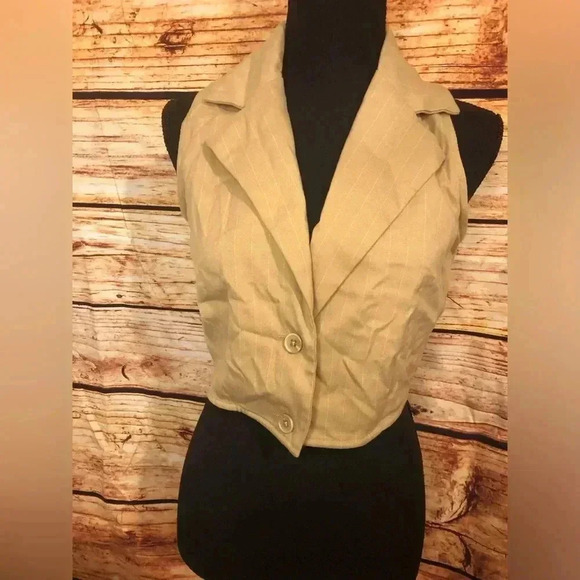 VENUS Tan Crop Sleeveless Top size 6 - Picture 3 of 15